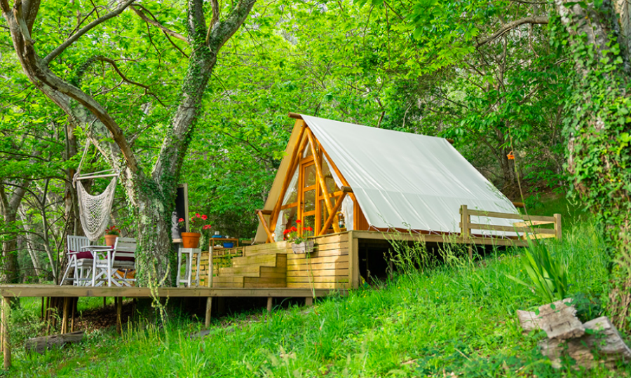 Glamping en Galicia: los 4 mejores lugares para dormir en plena naturaleza sin renunciar al confort