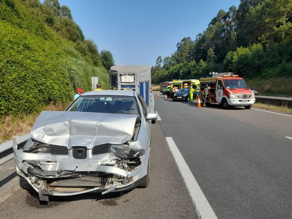 Accidente ap9  bombeiros betanzos