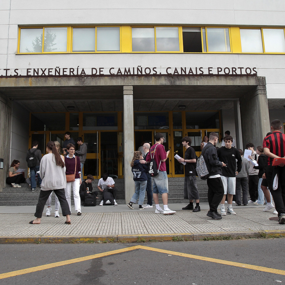 Estas son las carreras universitarias de A Coruña en las que se puede entrar con solo un 5