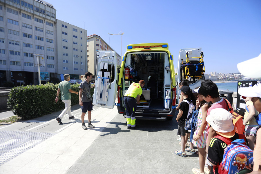 El Ayuntamiento de A Coruña da a conocer el trabajo del servicio de salvamento de las playas de la ciudad