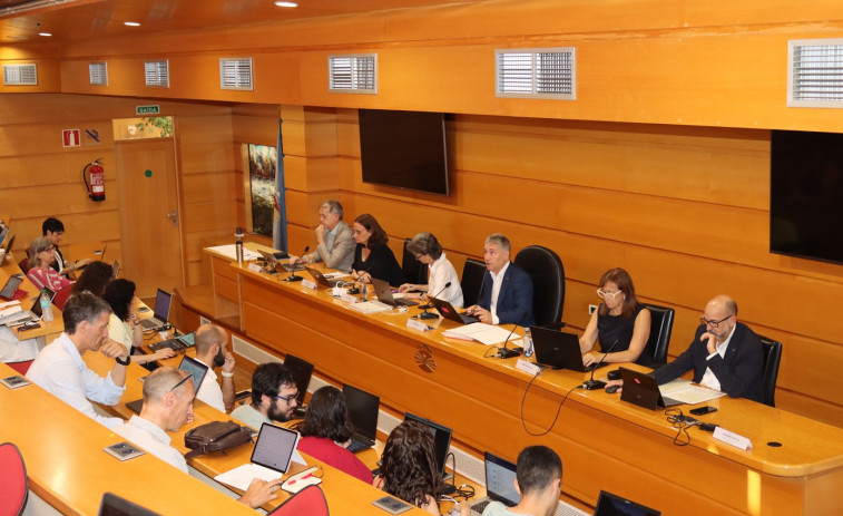 La UDC aprueba 7 nuevos nombramientos de profesorado emérito y 4 honorarios