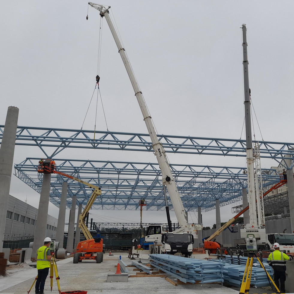 La gran marquesina que marcará la imagen de la intermodal ya está en marcha