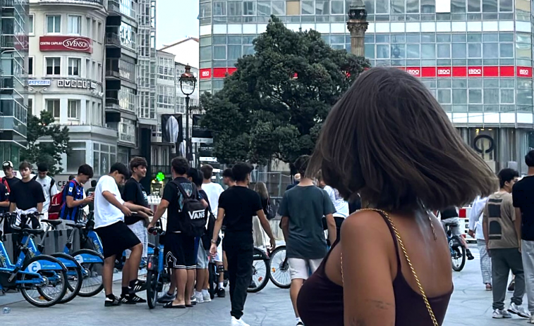 De Filipinas a A Coruña: la influencer Laura de Santiago vuelve a 'su ciudad' en vacaciones