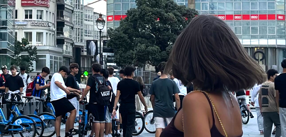 De Filipinas a A Coruña: la influencer Laura de Santiago vuelve a 'su ciudad' en vacaciones