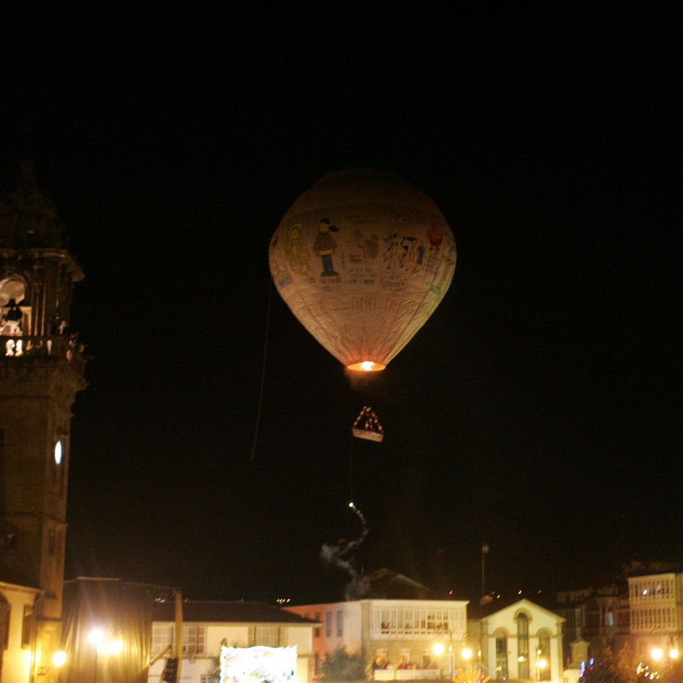 Betanzos apela a la emoción a 30 días  de la ‘sorpresa’ del Globo de San Roque