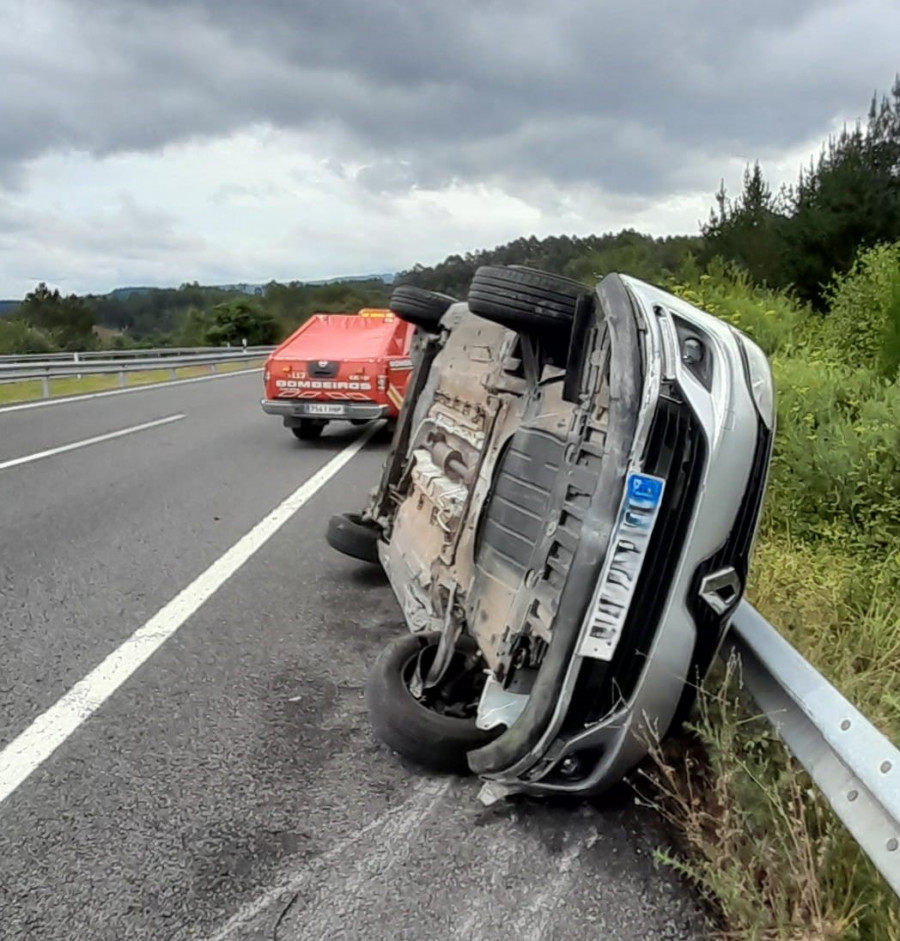 Segundo accidente en dos días en la A-6: una persona resulta herida en Abegondo