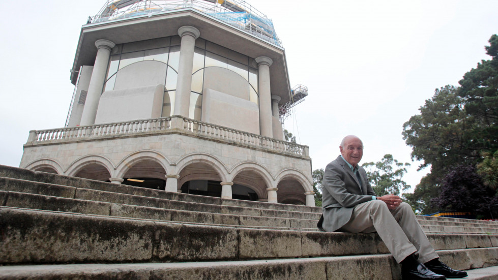 Antonio Fontenla, junto a la Casa de las Ciencias | Quintana