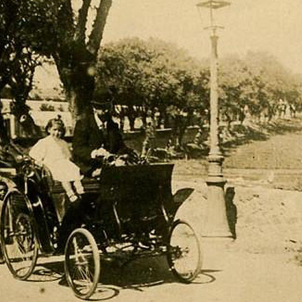 Coruña Insólita | El primer automóvil que circulaba por las calles de A Coruña