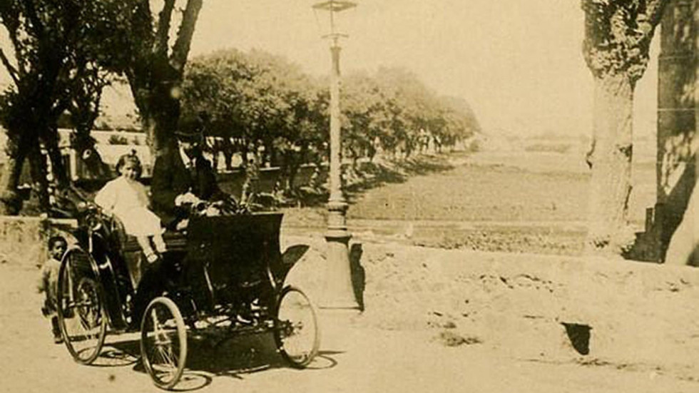 Primer coche de A Coruña, del médico Durán | Real Academia Galega