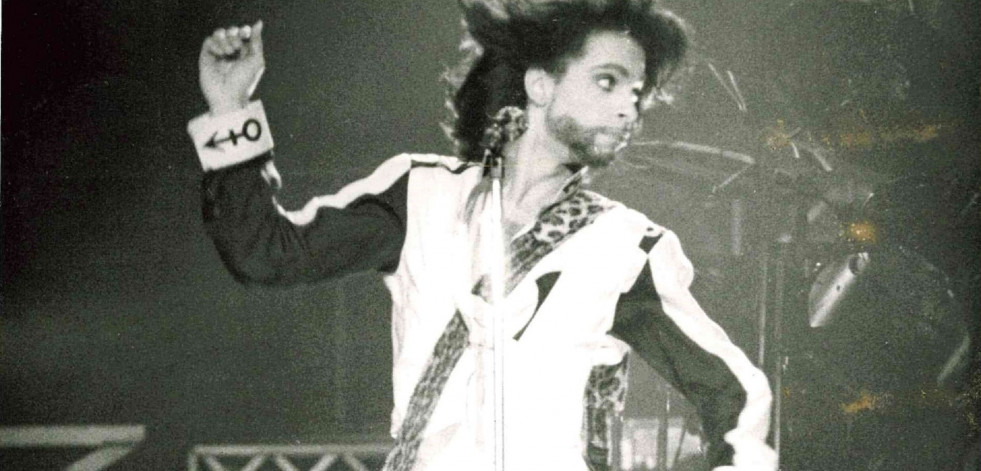 Prince en A Coruña: 35 años de un concierto único que abrió la puerta a las grandes citas