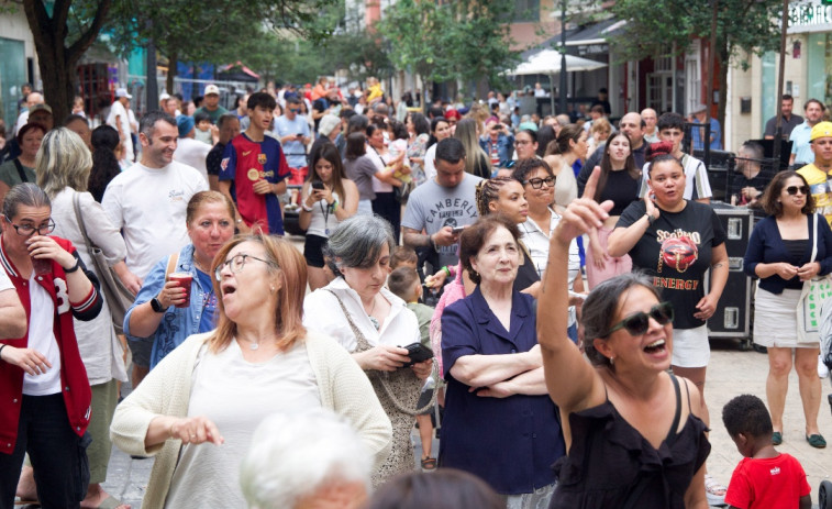 Monelos cierra las fiestas de julio en los barrios este fin de semana