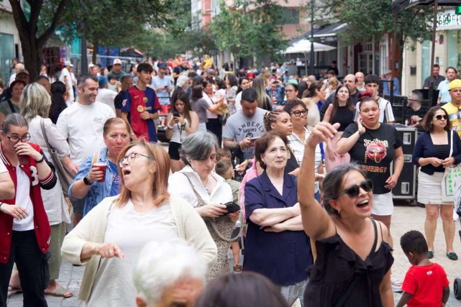 Monelos cierra las fiestas de julio en los barrios este fin de semana