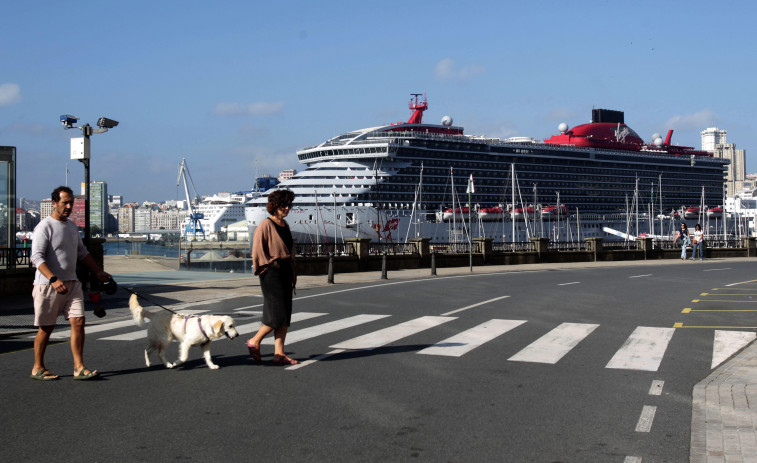 Uno de los cruceros más lujosos del mundo visita A Coruña: Piccaso, Miró y un huevo de Fabergé a bordo