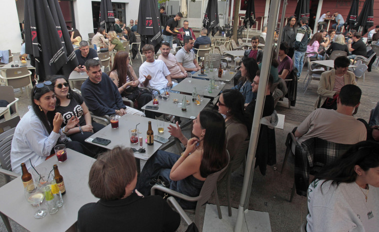 A Coruña se vuelve cada vez más reservada: cenar o ir de copas requieren un plan previo