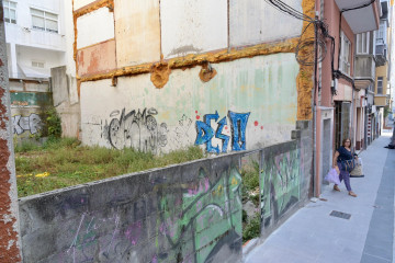 El solar de la Sareb en la calle Santander  javier alborés