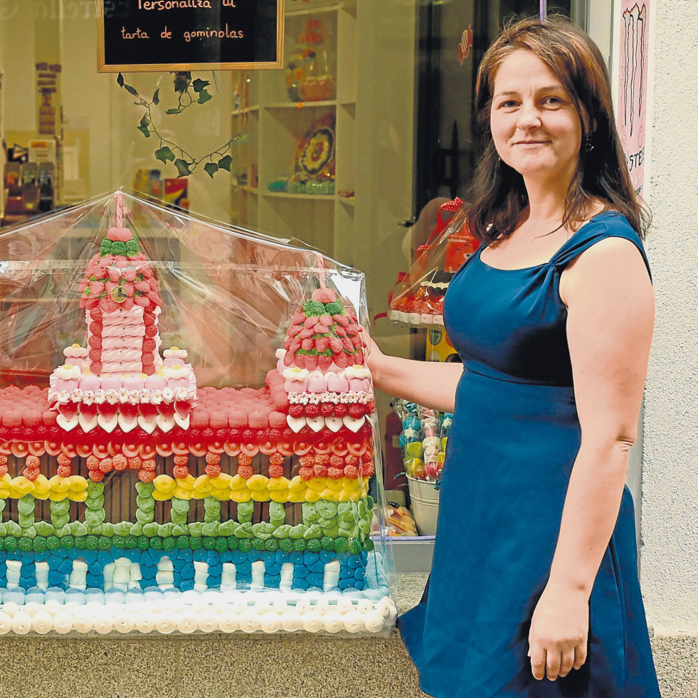 El dulce homenaje de Laura Rodríguez al palacio de María Pita