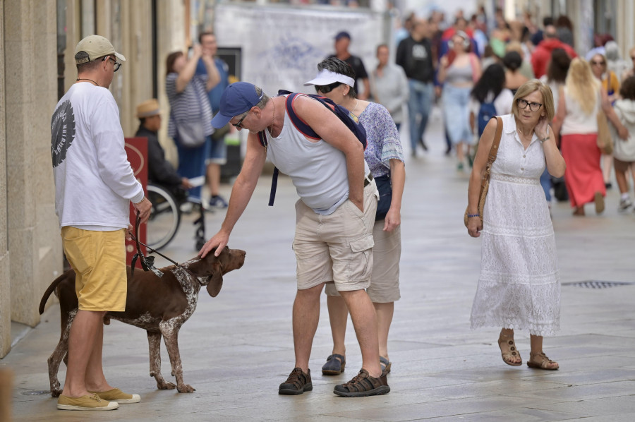 El pleno de A Coruña aprueba la tasa turística, que se aplicará a partir de septiembre