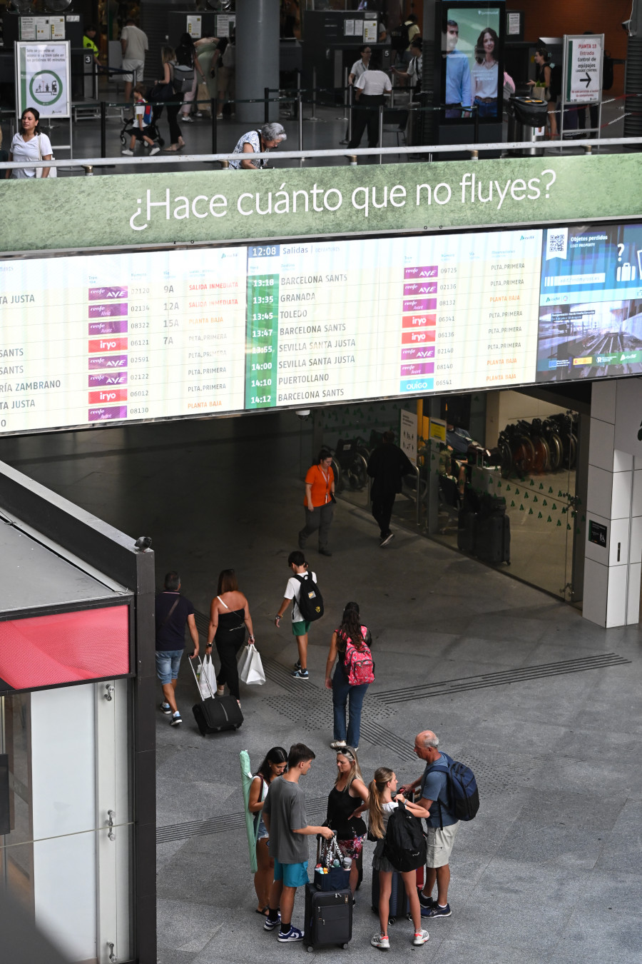 Renfe ofrece más de un millón de plazas para la operación salida de agosto