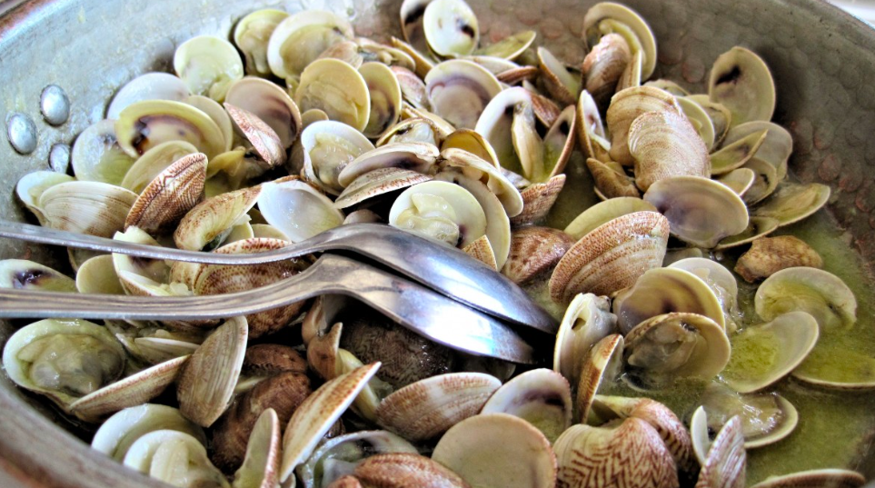 Almejas a la marinera