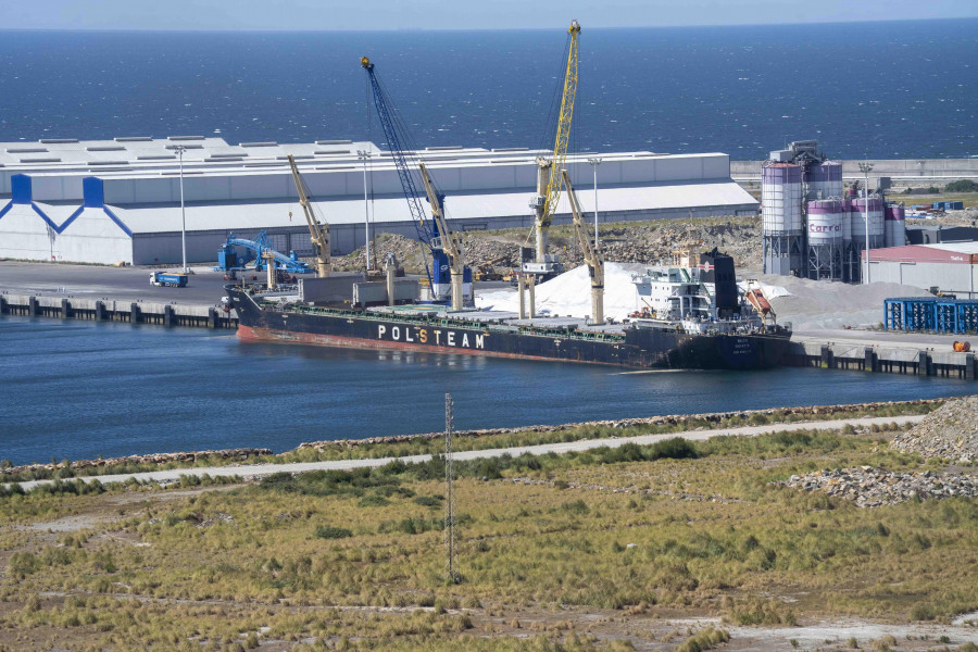 El Puerto Exterior de A Coruña roza el lleno, con el reto de encajar a todas las fábricas de eólicos marinos