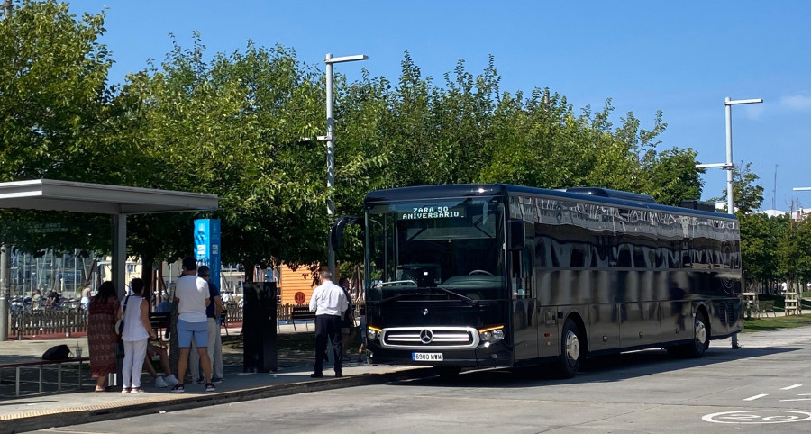 Cómo, cuándo y dónde coger el bus lanzadera para ir a la exposición del 50 aniversario de Zara en el Monte de San Pedro