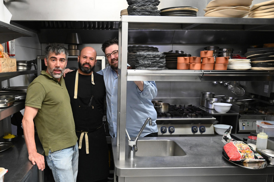 Comer a la brasa y sin guarnición en A Coruña: la nueva idea para evitar subir los precios