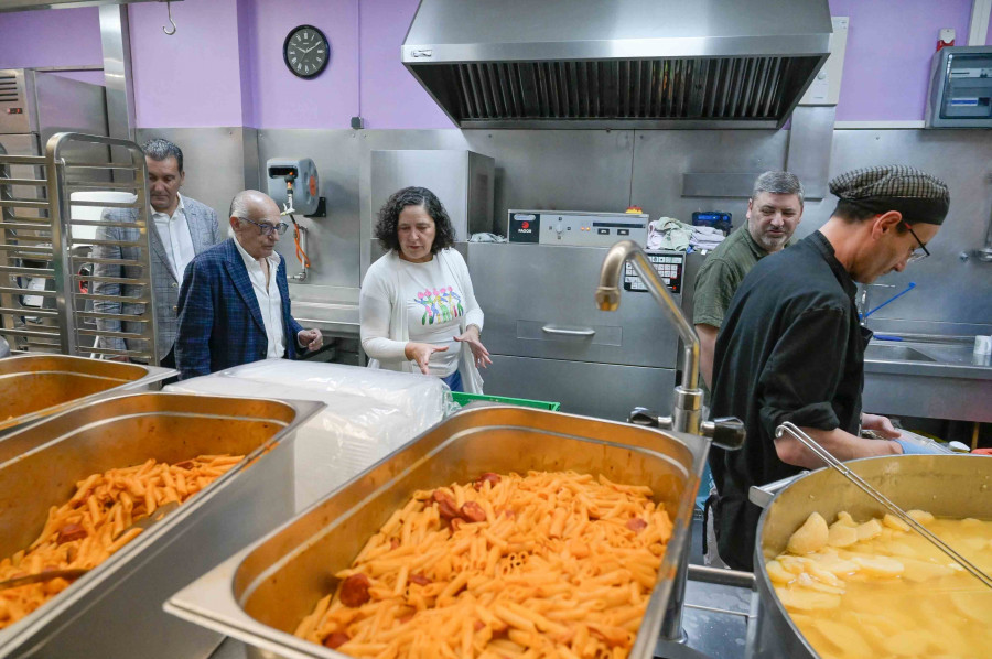 Belén do Campo destaca la labor esencial de la "Cocina Económica de La Coruña"