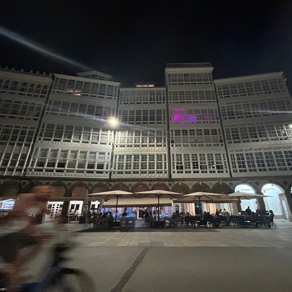 La sorprendente galería morada de La Marina
