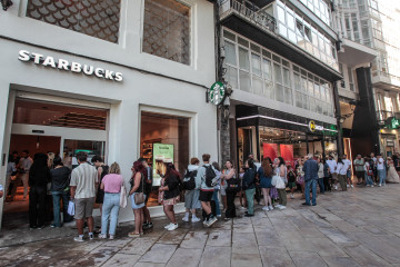 Inauguración del Starbucks de la Rúa Nueva de A Coruña @ Quintana (2)