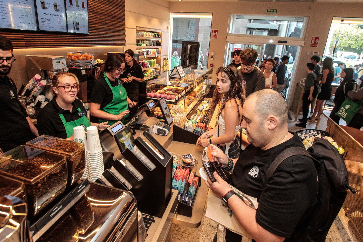 Inauguración del Starbucks de la Rúa Nueva de A Coruña @ Quintana (4)