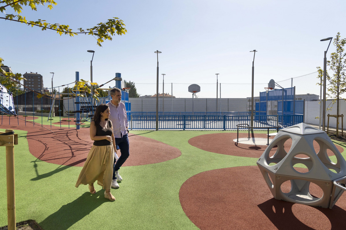 Nueva zona de ocio infantil en A Silva  (3)