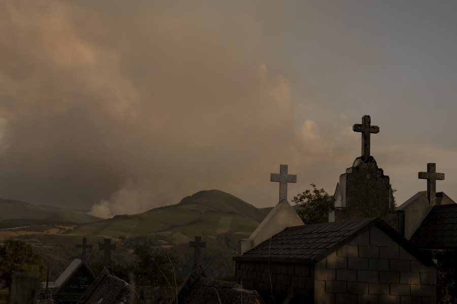 El incendio de Chandrexa de Queixa ya es el más grande de este verano en Galicia