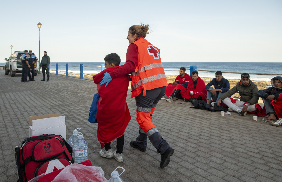 Sociedad 3 MENORES MIGRANTES CANARIAS