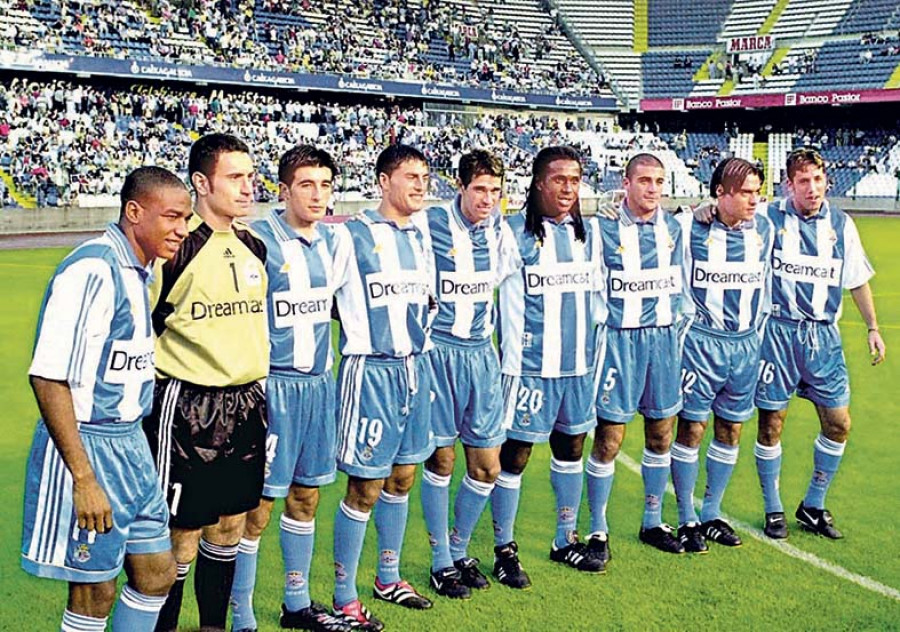 Hace 25 años |  El Deportivo se presentó en Riazor delante de 20.000 aficionados