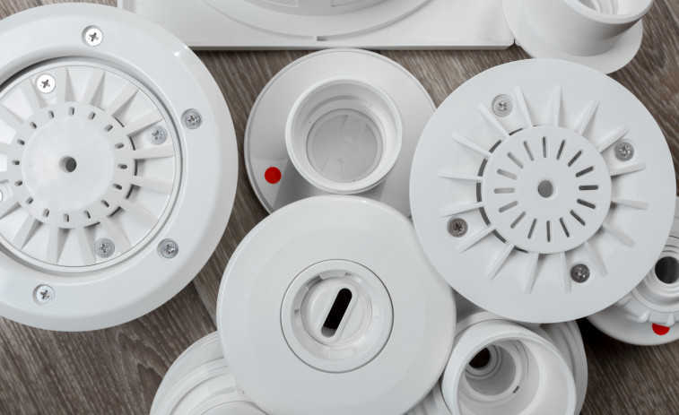 Detectan vulnerabilidades en un sensor de humo que podrían permitir activar su micrófono y escuchar en espacios privados