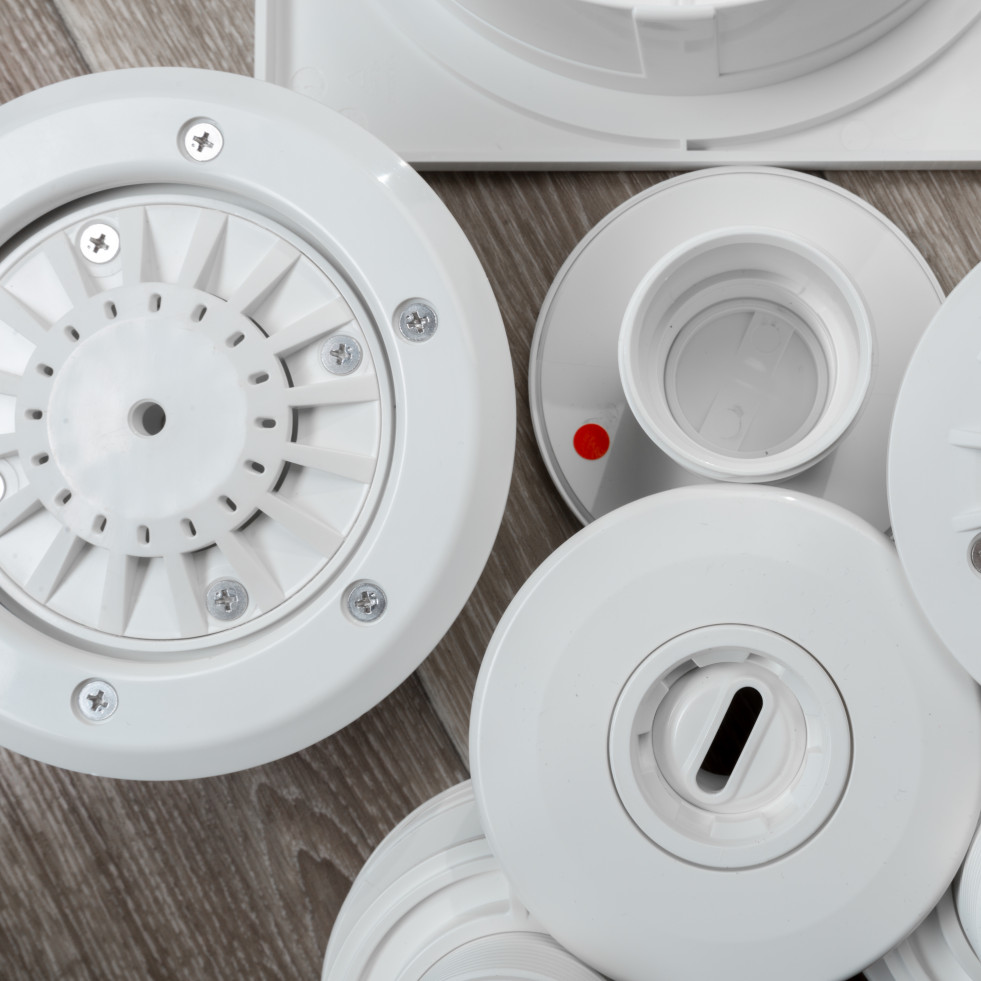 Detectan vulnerabilidades en un sensor de humo que podrían permitir activar su micrófono y escuchar en espacios privados