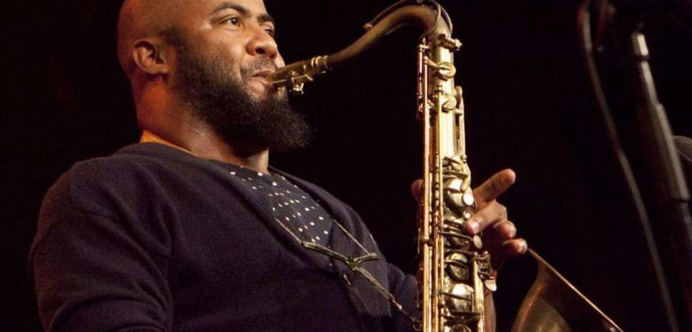 Carlos Miyares, la historia real de un Grammy en Betanzos