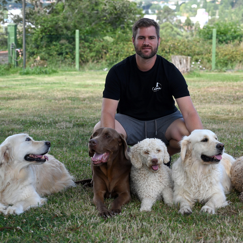 Adrián Paredes | “Los perros nos comprenden, tienen 24 horas al día para analizarnos”