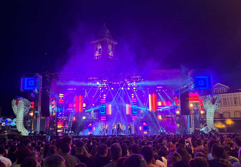 Estas son las fiestas del fin de semana en A Coruña y su área: Batalla Naval en A Coruña y orquestas top para un fin de semana lleno de espectáculo