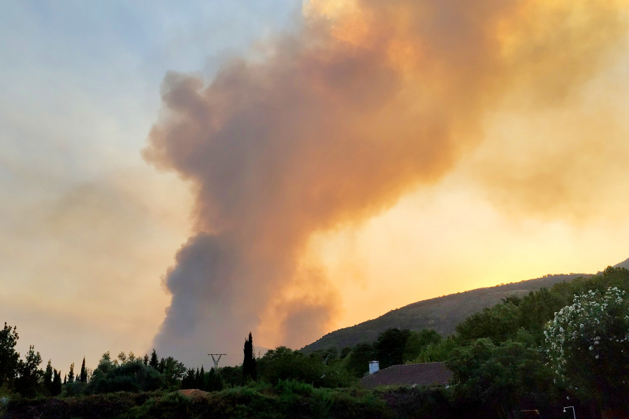 Cuatro incendios permanecen activos en Extremadura, el de Jarilla con mala evolución
