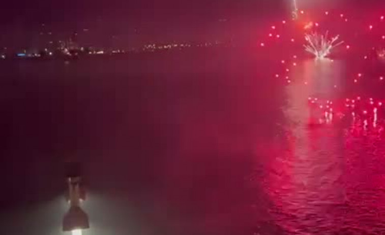 La Batalla más Naval de todas volvió a sus orígenes en A Coruña con fuegos acuáticos “de diseño exclusivo”