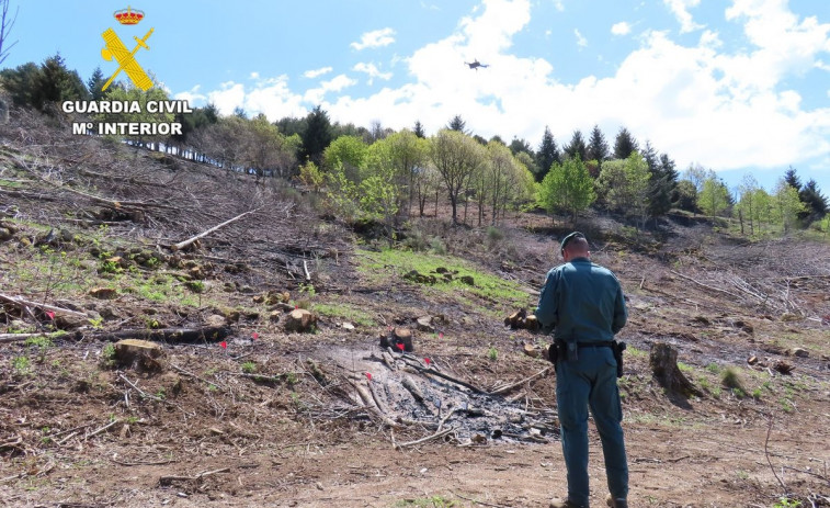 Quemas ilegales en Aranga y Arteixo acaban con intervención de la Guardia Civil