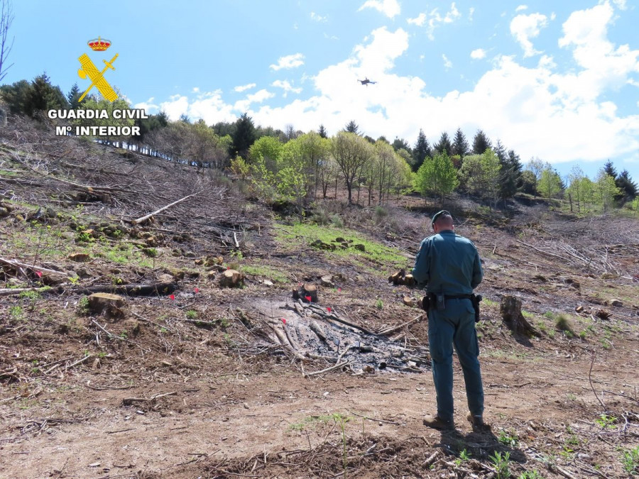 Quemas ilegales en Aranga y Arteixo acaban con intervención de la Guardia Civil