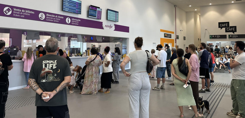 Continúa la incertidumbre en la estación de tren de A Coruña: “No nos dan más alternativas”