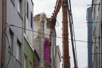 Demolicion edificio meicende