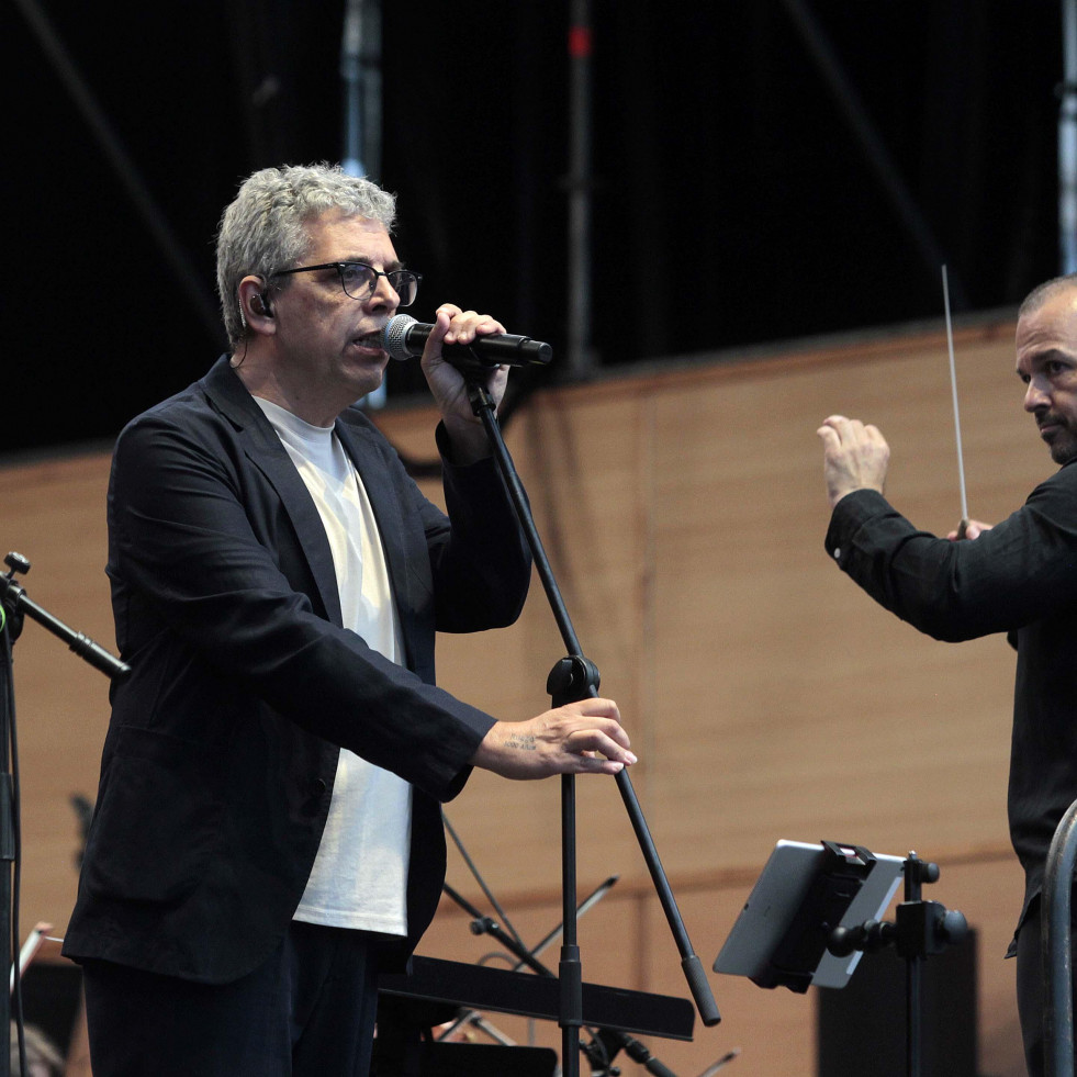 La música clásica toma el corazón de A Coruña con la voz de Pedro Guerra como invitado especial
