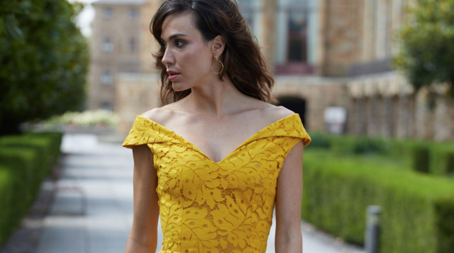 Invitada de mañana o de tarde: cuatro looks con sello español para acertar siempre