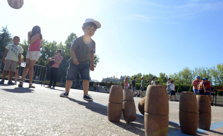 Jornada de actividades infantiles y música este domingo en la plaza Pablo Iglesias