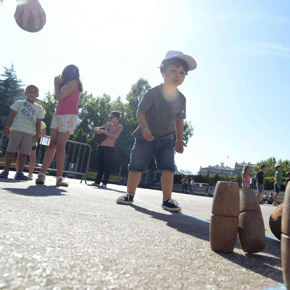Jornada de actividades infantiles y música este domingo en la plaza Pablo Iglesias