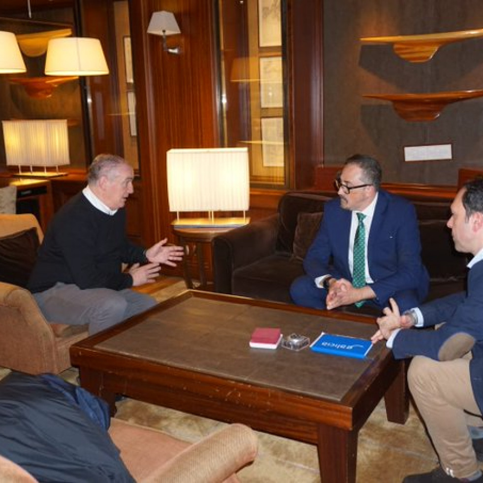 El PP exige diálogo con el sector hotelero ante la 